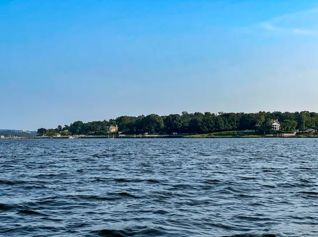 Manhasset Bay