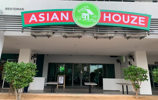 Asian Houze Utropolis Batu Kawan