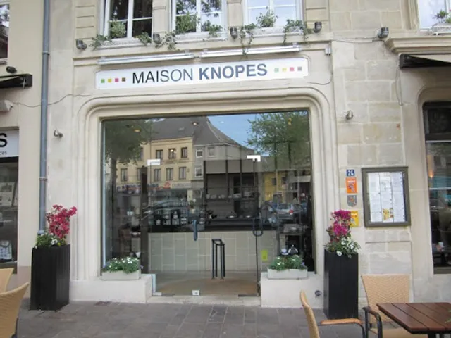 Maison Knopes