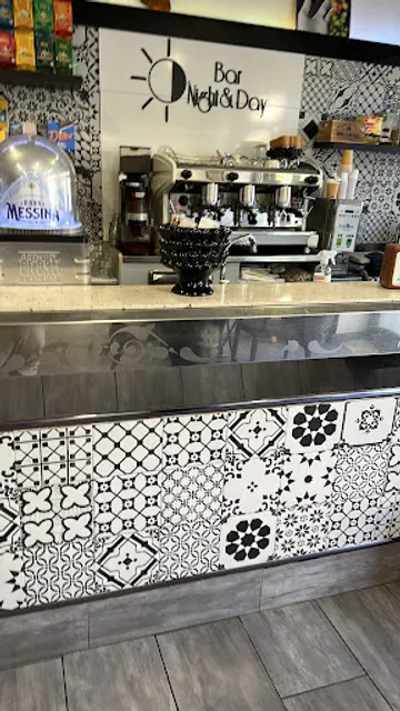 Bar Night & Day