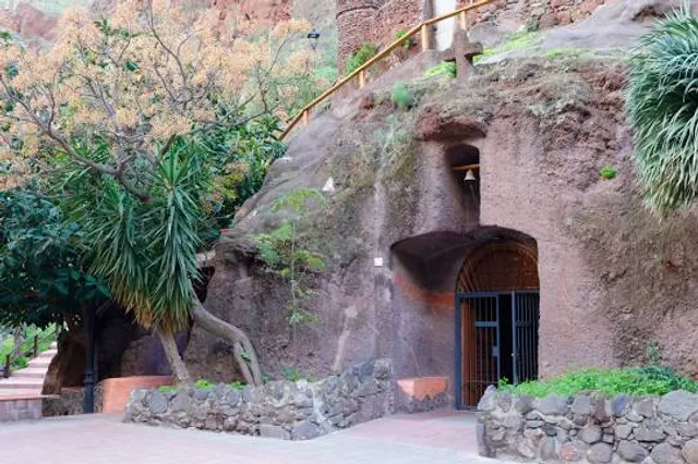 Rochemenier Village Troglodytique