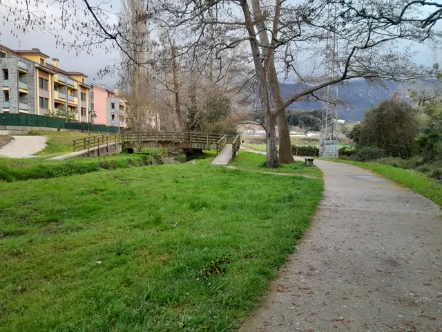 Inicio de la senda fluvial del Río Carrocedo