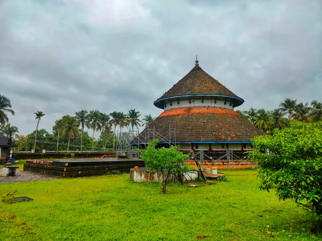 Iranikulam Sree Mahadeva Temple