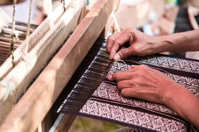 Ban Tha Sawang Silk Weaving Village.