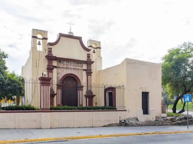 Capilla de los Dulces Nombres de Jesús, María y José