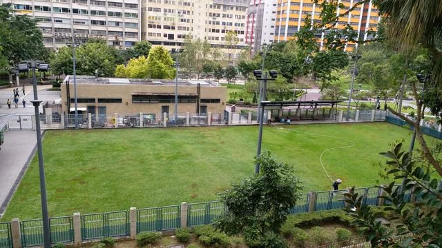 Shek Yam Lei Muk Road Park