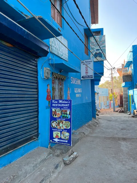 Kim Mohan'S Restaurant & Cafe