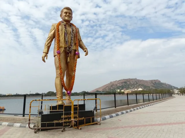Dr Puneeth Rajkumar Statue