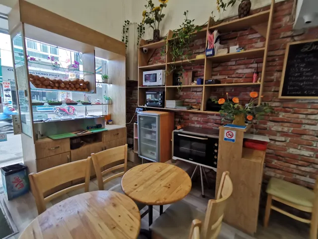 Delicious Banh Mi Ngon (Charm Bakery)