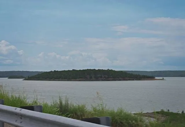 Tenkiller Ferry Lake