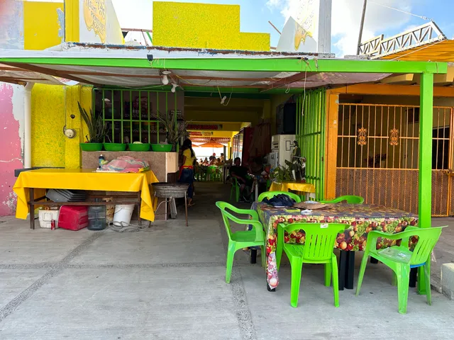 Restaurante La Ola (Rossy Nataren)