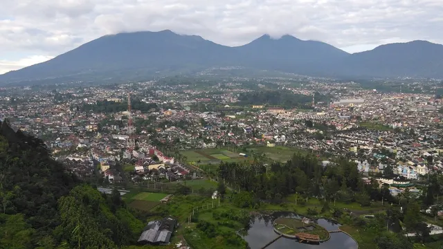 Gunung Kasur Cipanas