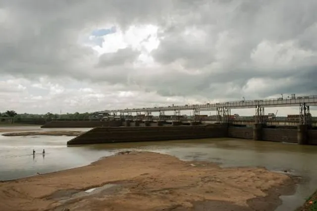 Tilpara Mihirlal Barrage