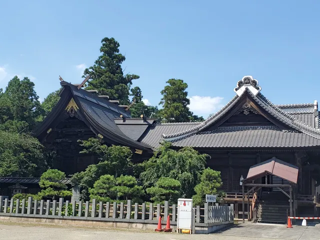 Yakyuinari Shrine Honden