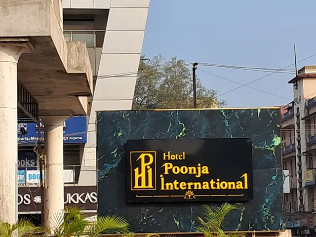 Hotel Poonja International