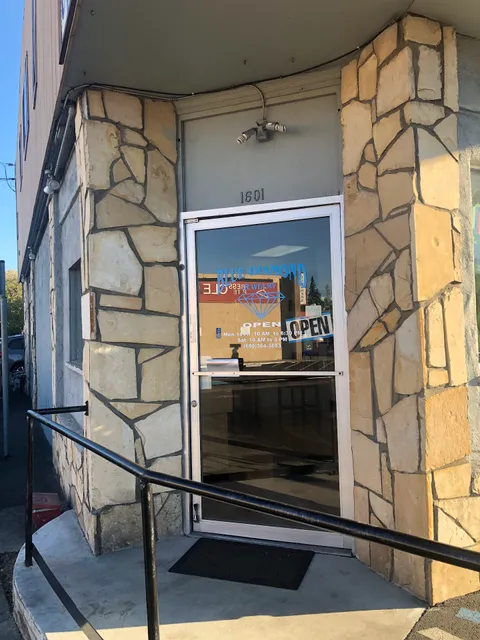 Blue Diamond Jewelry