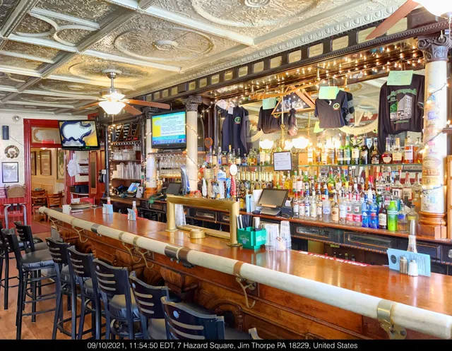 Molly Maguire's Irish Pub