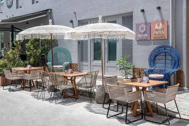 Nyx Chic Manor hotel