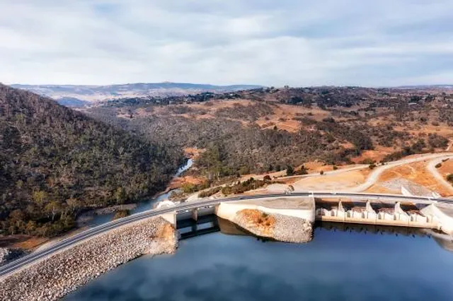 Jindabyne Dam