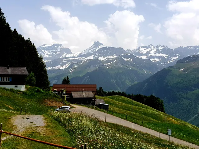 Luftseilbahngenossenschaft Spiringen-Ratzi