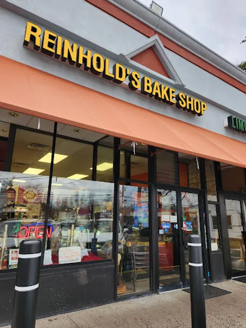 Reinholds Quality Bakery