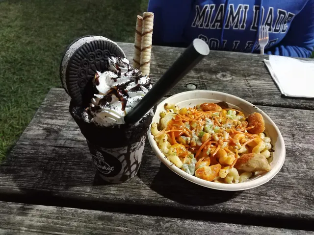 Deerwood lakes park food trucks Thursdays