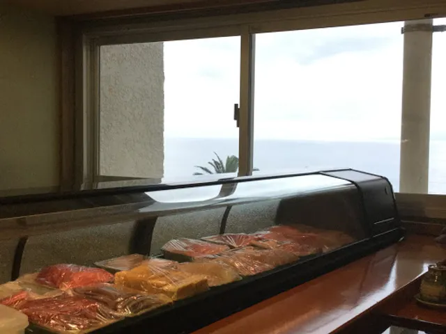 Sushi Dokoro Rakuumi ~ RAU ~