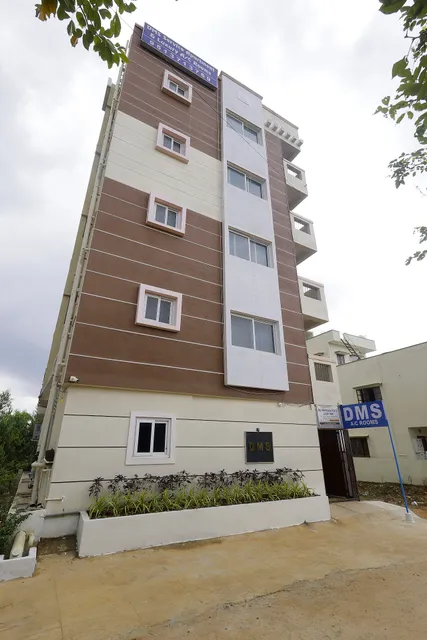 Dms Service Apartment and Luxury Rooms