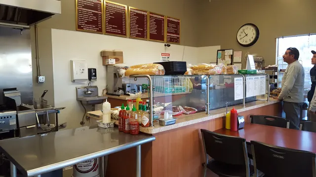 Smoky's Deli