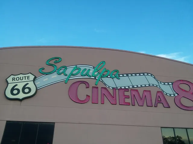B&B THEATRES SAPULPA CINEMA
