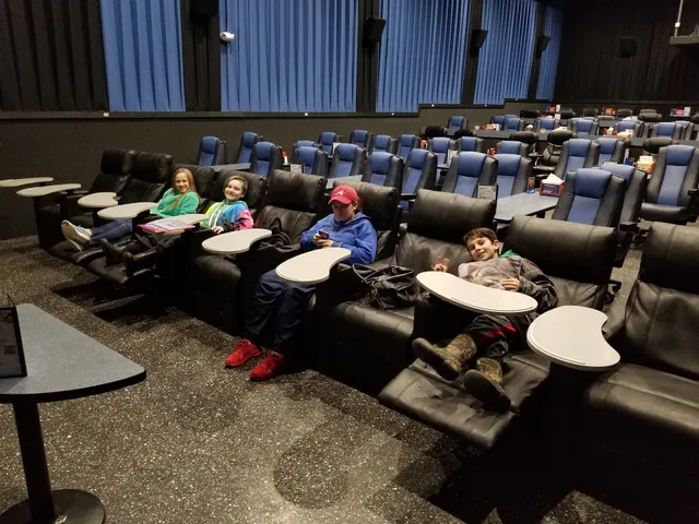 Smitty's Cinema Topsham