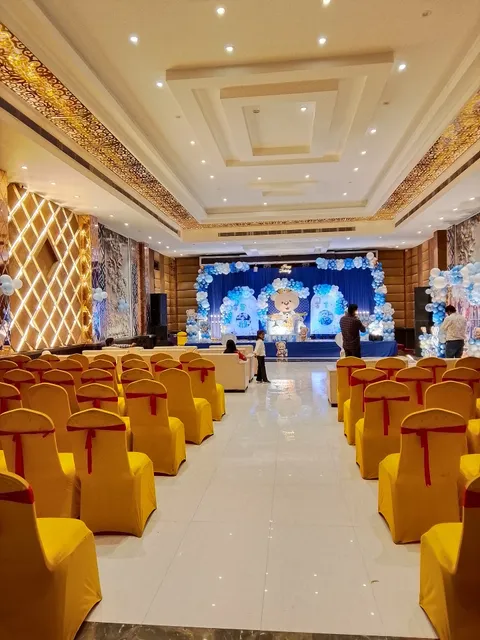 Vrindavan Hotel And Restaurant Banquets