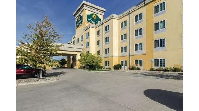 La Quinta Inn & Suites by Wyndham Fargo-Medical Center