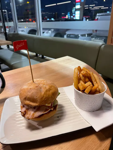 Grill'd Burgers - Great Eastern Highway