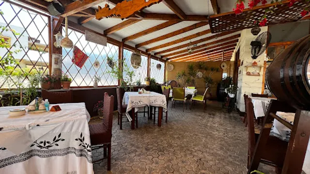 Kyknos Family Taverna