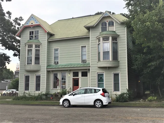 Heart of Hillsdale Inn & Suites