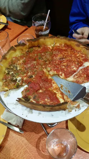 Chicago's Pizza