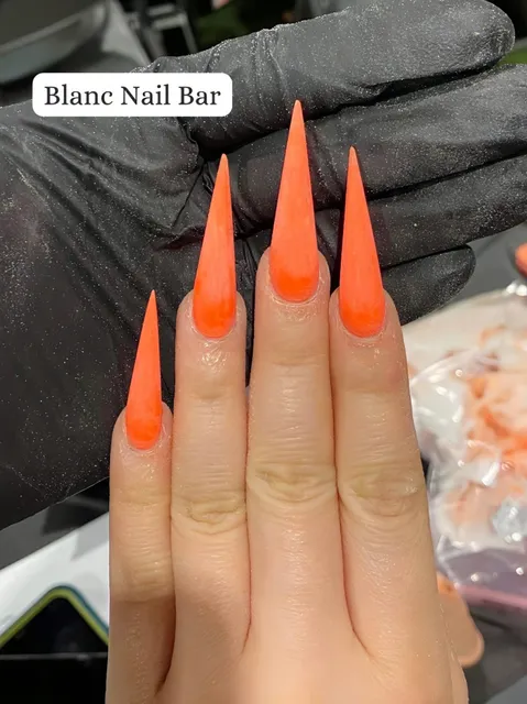 Blanc Nail Bar