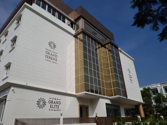 Hotel Grand Serene