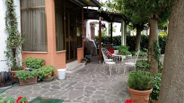 Bed And Breakfast Adrj