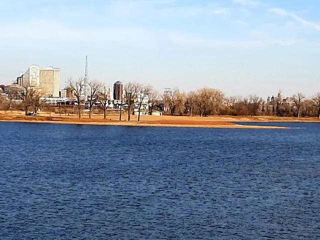Gray's Lake Concession Stand