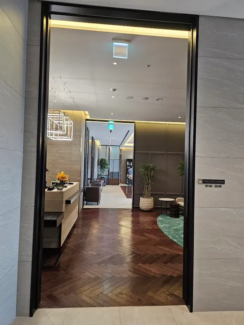 Rooftop Restaurant & Bar