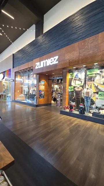 Zumiez