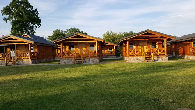 Słoneczna Osada Domki Letniskowe