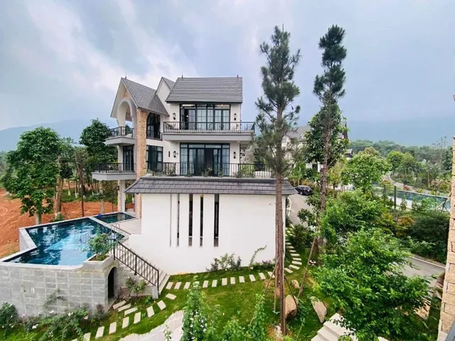 Melorita Làng Châu Âu