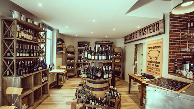 Terroirs - Table & Cave