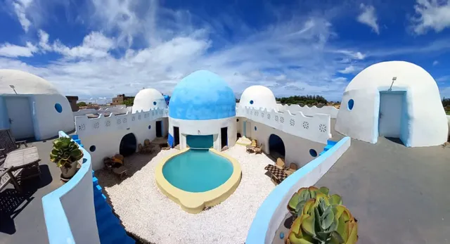 la maison blanche du lac rose