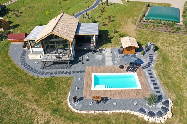 Domaine des Hauts de Rouquette – Gîtes & Lodges à Eymet