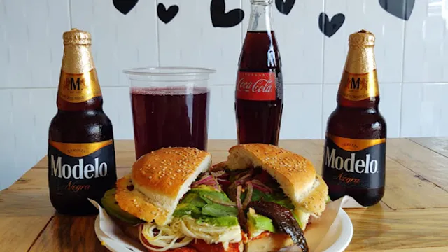 Cemitas Lupita "La original"