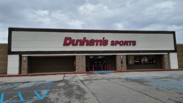 Dunham's Sports